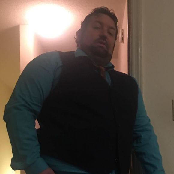 Meet your Posher, Travis - Picture 1 of 1